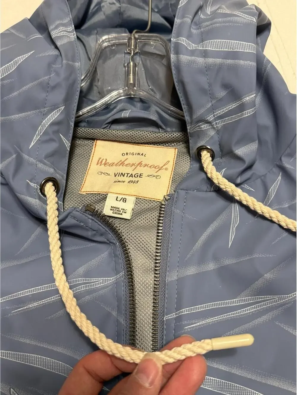 Weatherproof Vintage Blue Leaf Print Hooded Rain Jacket‎ Women's Size L EUC - Picture 3 of 9